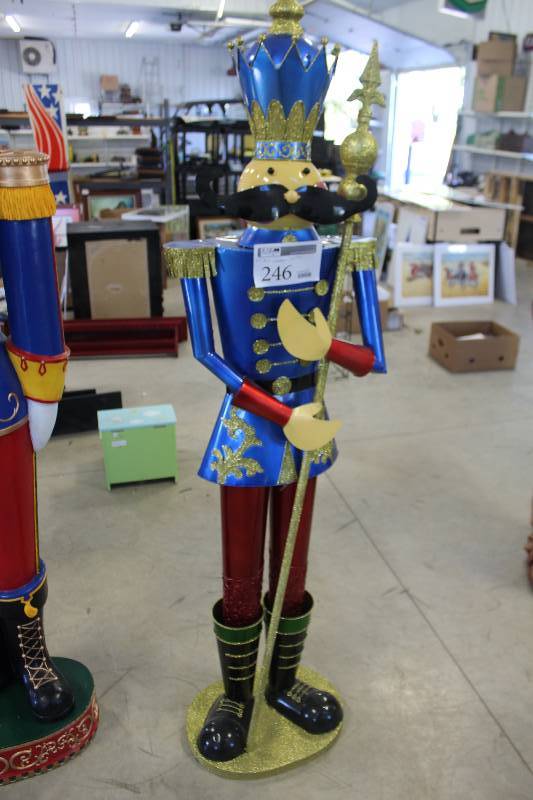 lot 246 image: Nut Cracker Statue