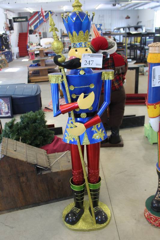 lot 247 image: Nut Cracker Statue