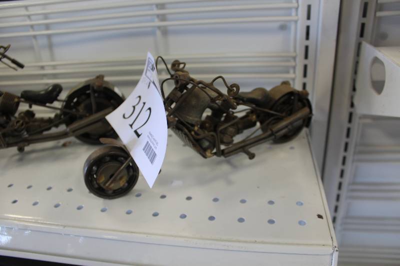 lot 312 image: Metal Model Motorcycle
