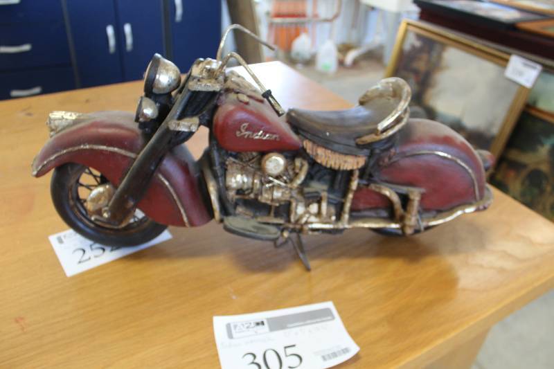 lot 305 image: Indian Motorcycle Table Decoration