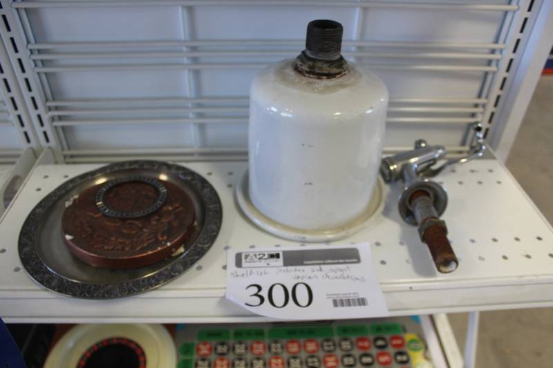 lot 300 image: Sink, Spigot, Metal Wall Decorations