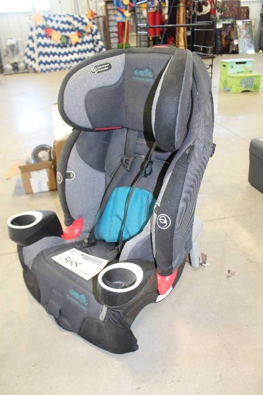 lot 368 image: Evenflo Baby Car Seat
