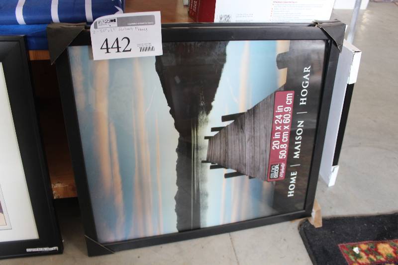 lot 442 image: Lot of (2) Portrait Frames