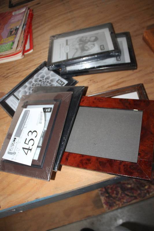 lot 453 image: Lot of (7) Picture Frames