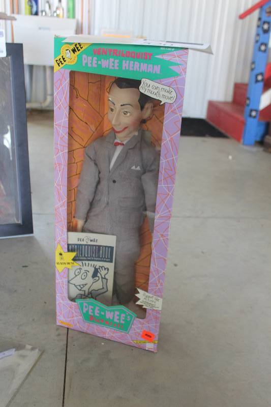 lot 520 image: Pee Wee Herman Ventriloquist Doll