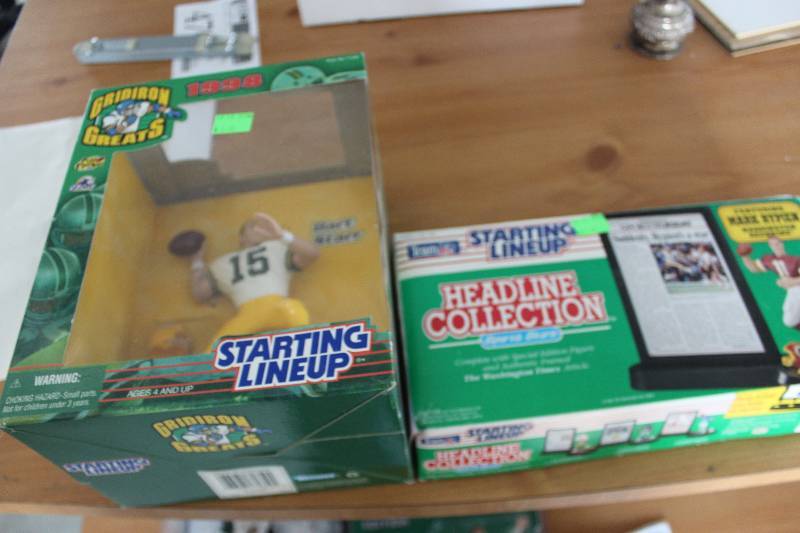 lot 512 image: Lot of (2) Starting Lineup #15 Bart Starr, #11 Mark Rypken Action Figures