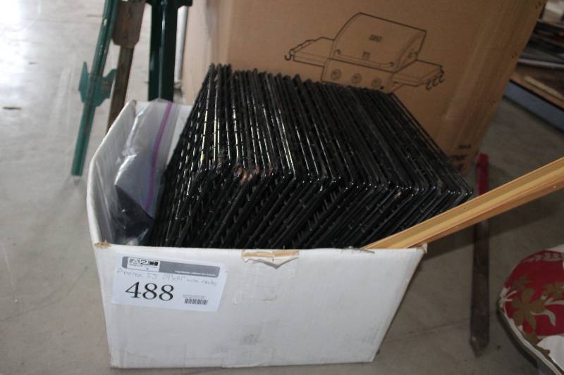 lot 488 image: Lot of (Approximately 55) 14x14in. Wire Racks
