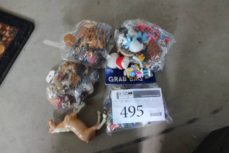 lot 495 image: Pile Lot of Action Figures, Toys