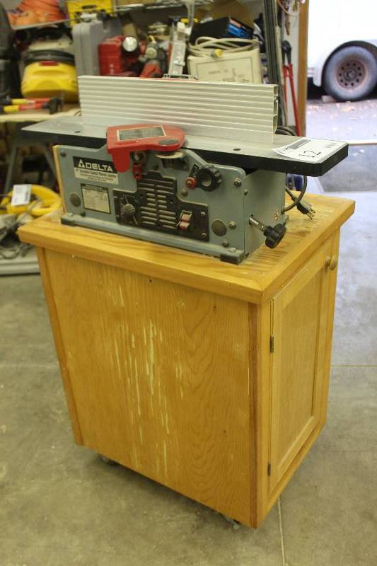 lot 12 image: JobsiteBenchtop Jointer with Cabinet