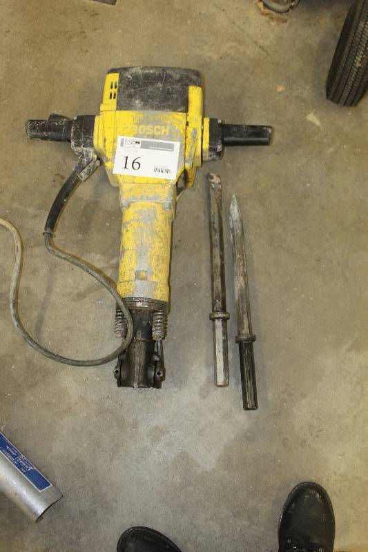 lot 16 image: Bosch Chisel w 2-Chisel Bits
