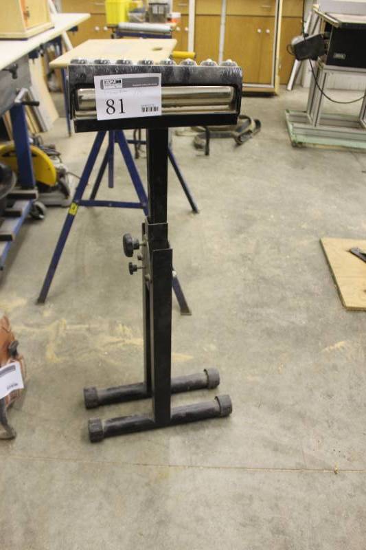 lot 81 image: Rockler Woodworking And Hardware Large Roller