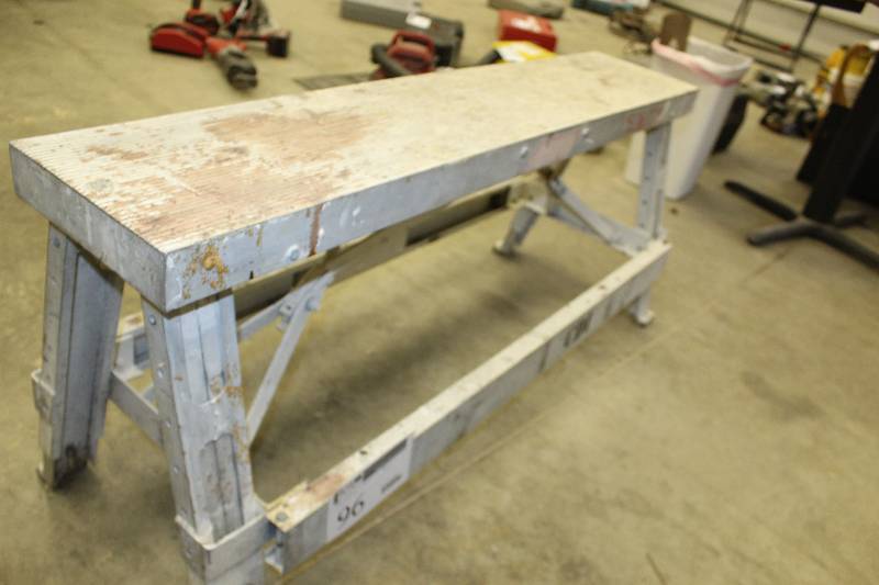 lot 96 image: Wallboard Adjustable Bench