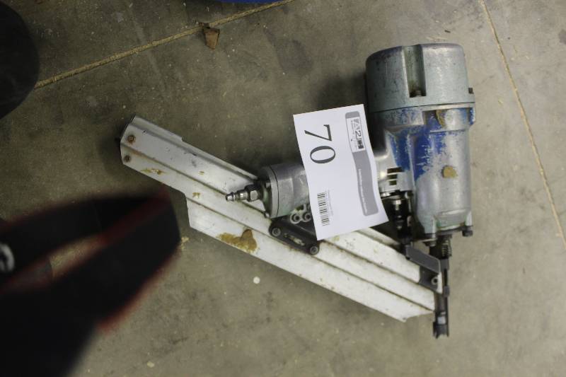 lot 70 image: Hitachi Air 3.25in. Strip Framing Nailer