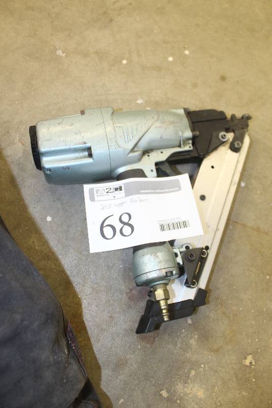 lot 68 image: Hitachi Strip Nailer for Nailing Joist Hangars and Deck Connectors