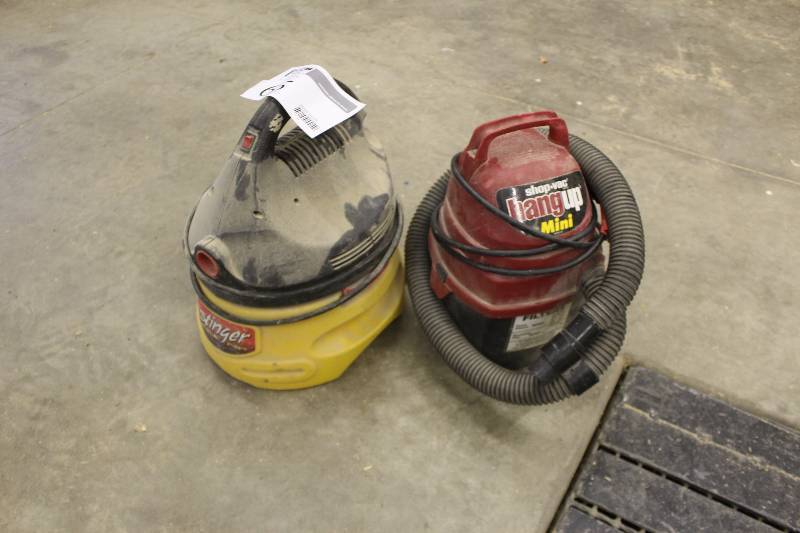lot 65 image: Lot of (2) Mini Shop Vacs Includes Stinger 2-Gallon, Shop-Vac Hangup Mini
