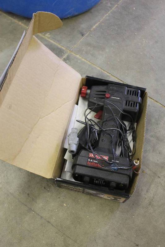 lot 80 image: Craftsman 9.6V Cordless Inflator