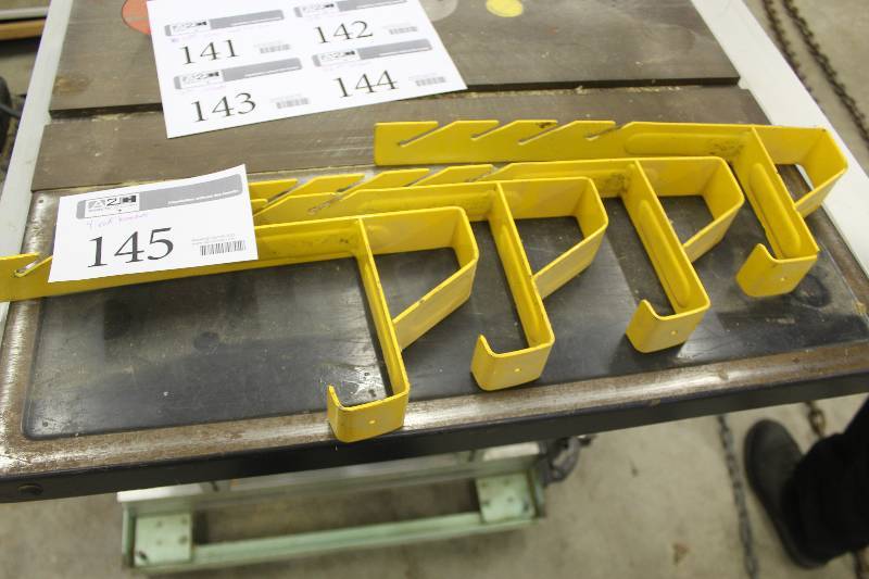 lot 145 image: Lot of (4) Roof Brackets