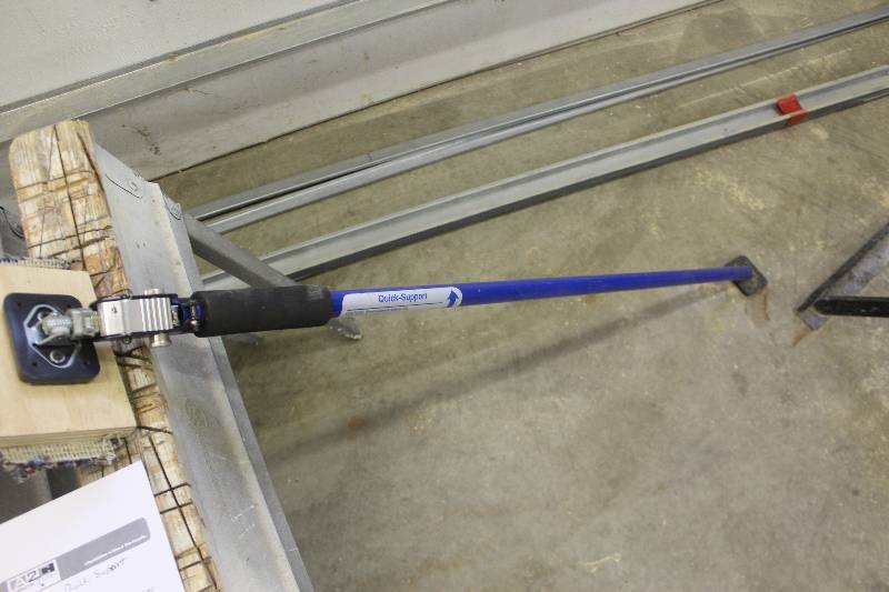 lot 130 image: Adjustable Quick Support