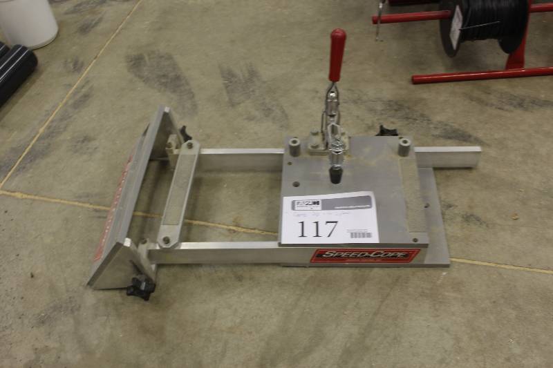 lot 117 image: Speed Cope Coping Jig For Jigsaw