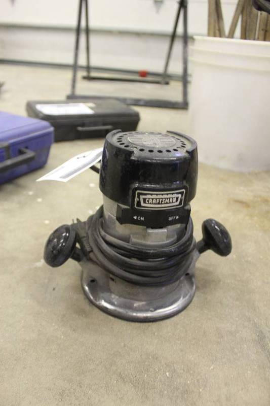 lot 113 image: Craftsman Router