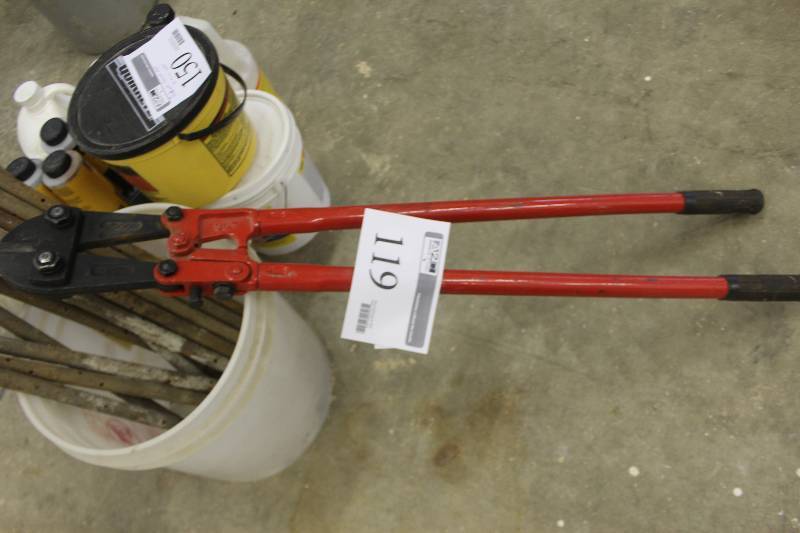lot 119 image: 36in. Bolt Cutter