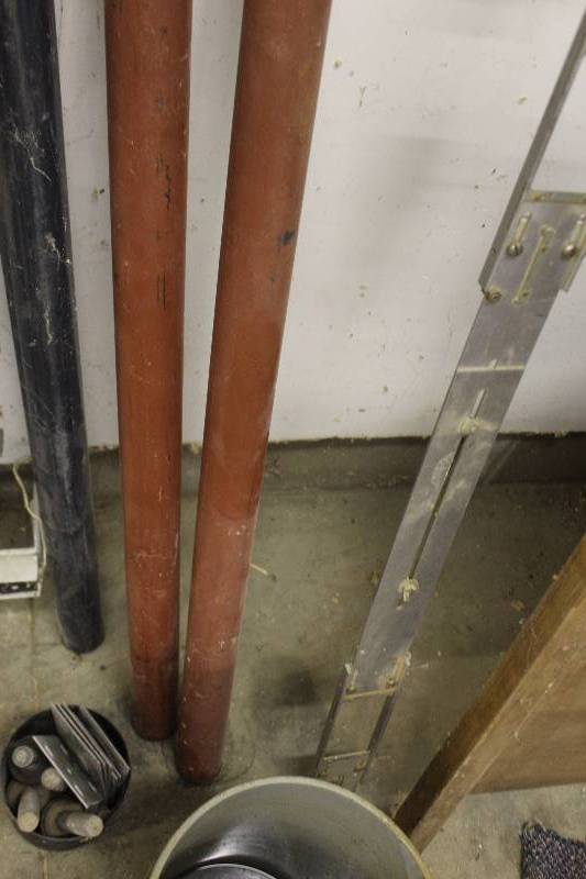 lot 137 image: Lot of (2) 48in. Adjustable Posts