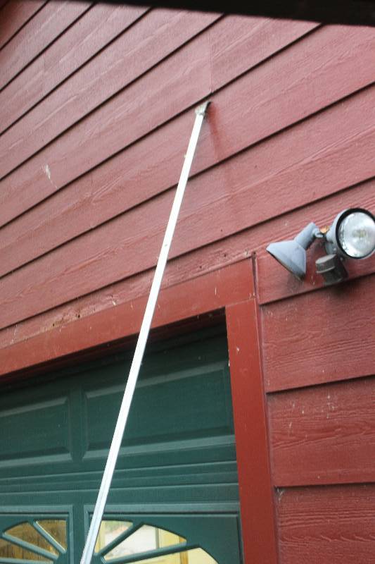 lot 32 image: 10 Foot Adjustable Wall Braces