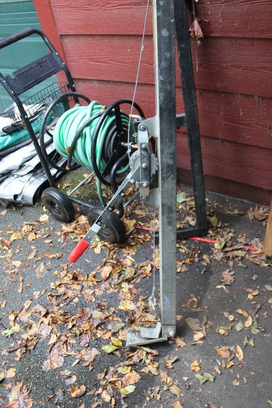 lot 36 image: TranzSporter 16ft. Wall Jack