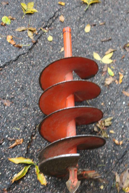 lot 42 image: 10in. Auger Drilling Bit