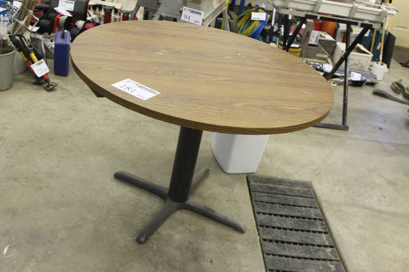 lot 181 image: Round Table