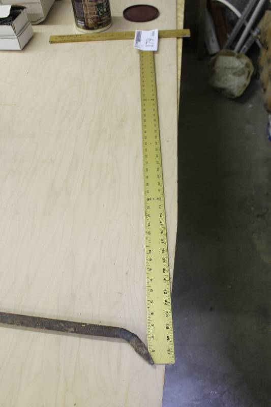 lot 179 image: Goldblatt 16x48in. Metal T-Square