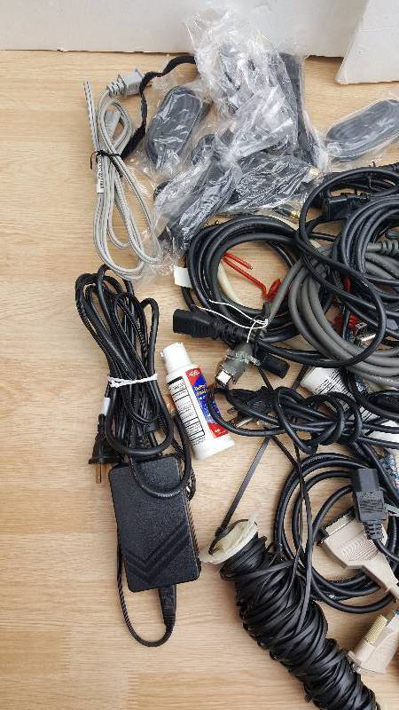 lot 71 image: Misc. Electricalpower cords & Power Strips