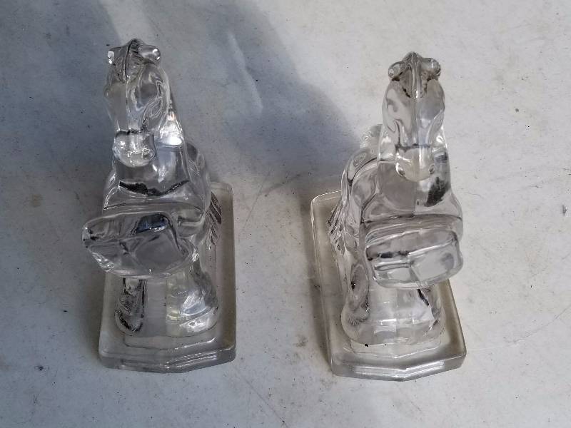 lot 10 image: Horse bookends