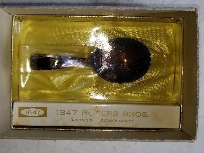 lot 9 image: 1847 Silver spoon