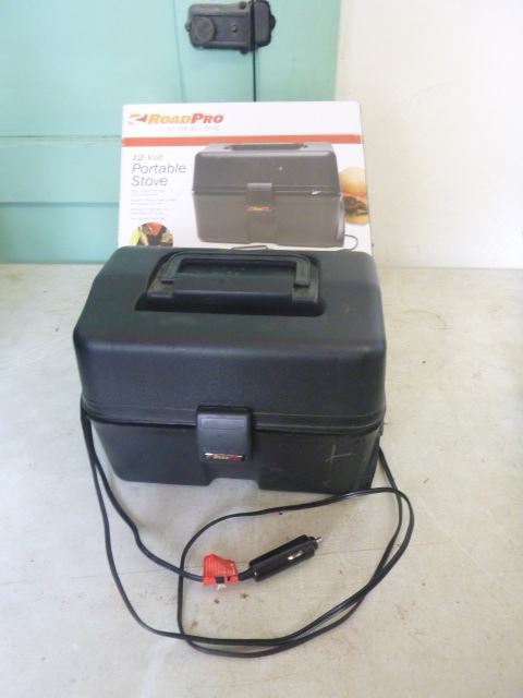 lot 6 image: Road Pro 12 Volt Portable Stove