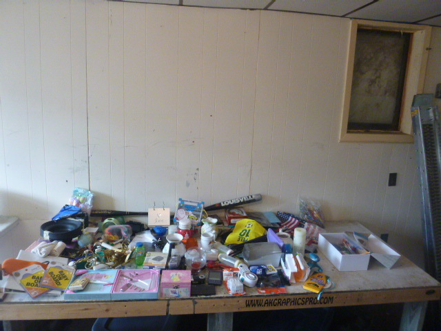 lot 8 image: Miscellaneous Items