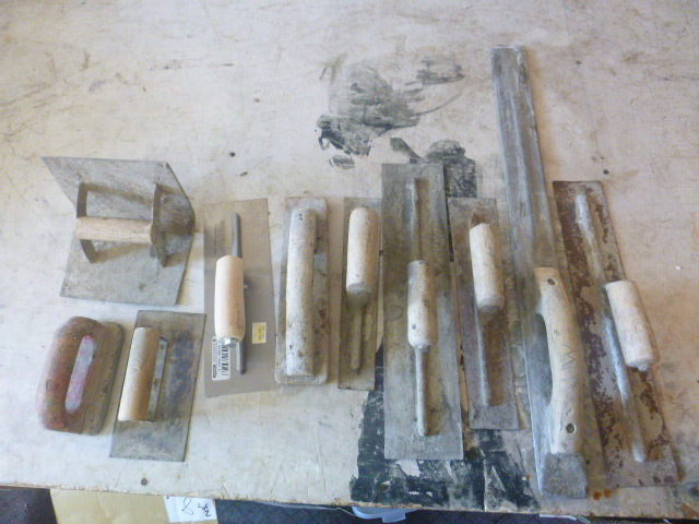 lot 42 image: Miscellaneous Cement Tools
