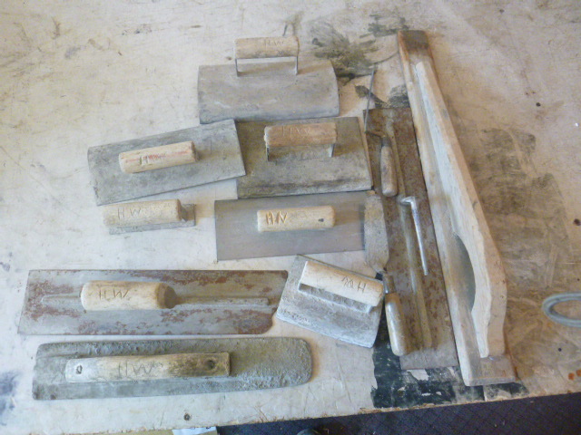 lot 43 image: Miscellaneous Cement Tools