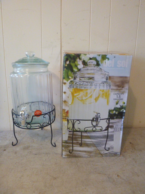 lot 54 image: Del Sol Cold Beverage Dispenser