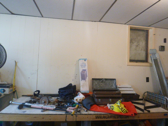 lot 109 image: Miscellaneous Garage Items