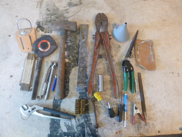 lot 110 image: Miscellaneous Hand Tools