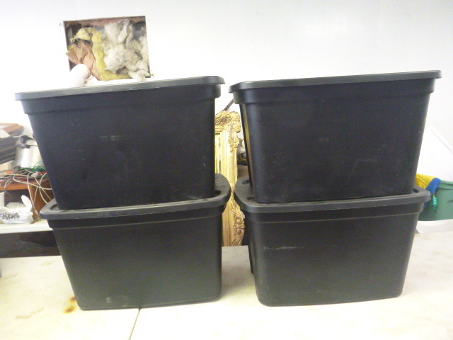 lot 139 image: 4 Totes with Lids