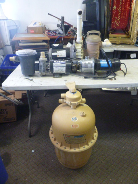 lot 153 image: 3 Pool Pumps