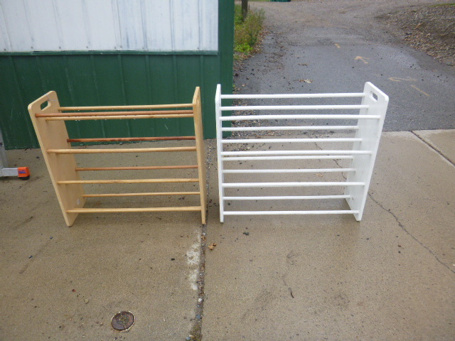 lot 166 image: 2 Shoe Racks