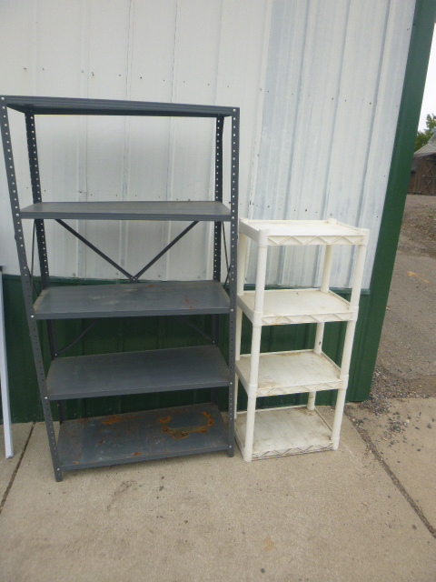 lot 179 image: 2 Shelves