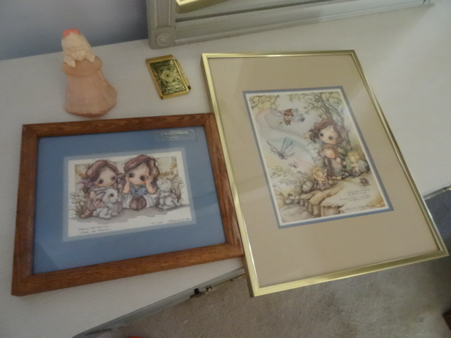 2 framed prints. Collectibles by Jo...