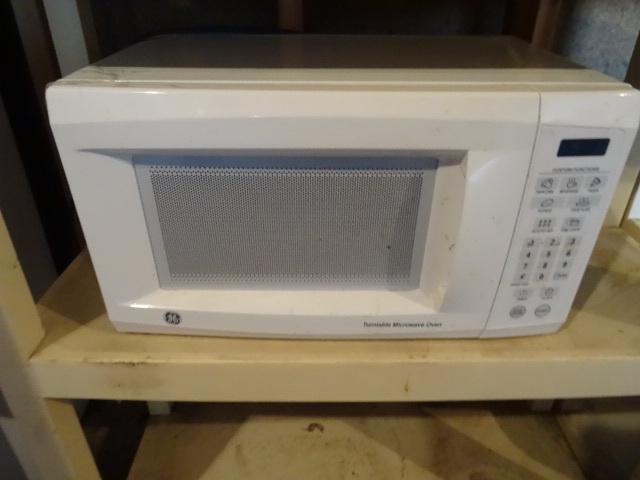 GE microwave...