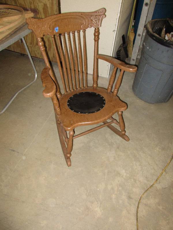Vintage rocking chair. 26 x 18 x 34...