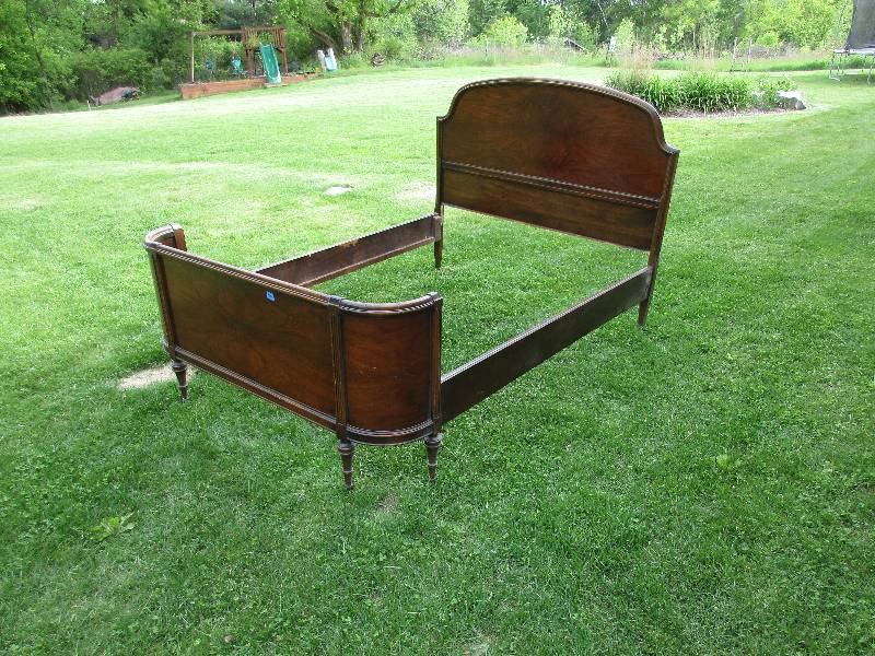 1920s mahogany bed. Head, footboar...
