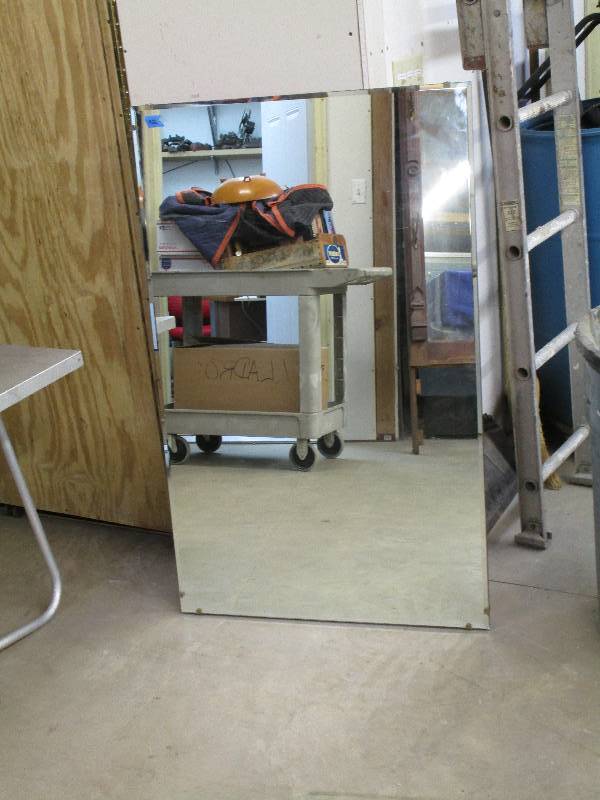 Wall beveled mirror. 30 x 48...